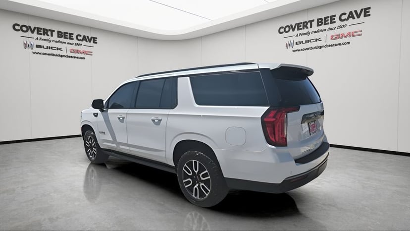 2022 GMC Yukon XL - Image 7