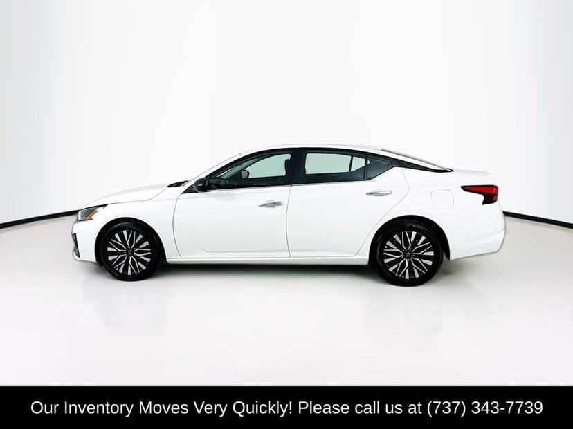 2025 Nissan Altima - Image 4