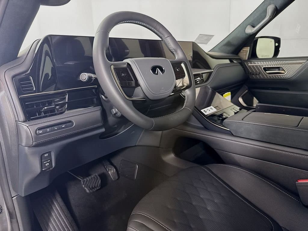 2026 INFINITI QX80 - Image 10