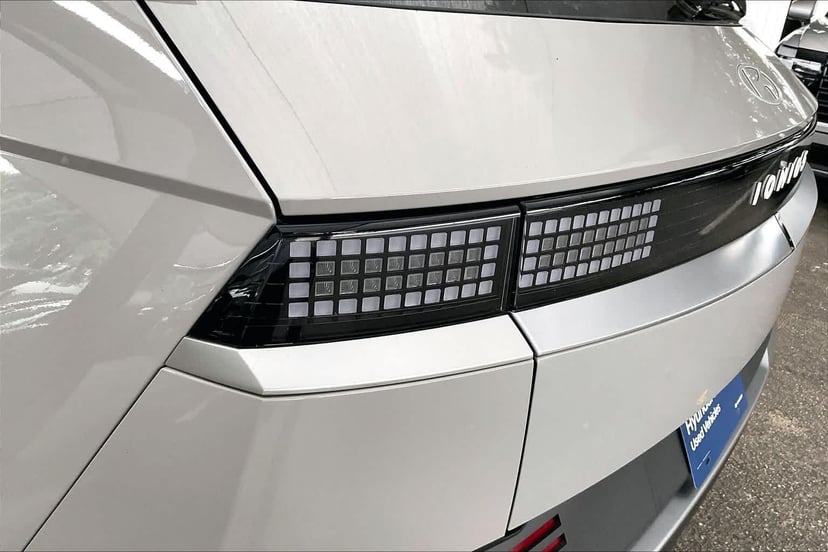 2026 Hyundai IONIQ 5 - Image 27