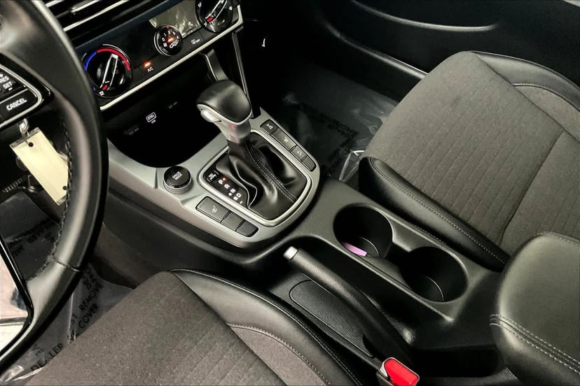 2021 Kia Seltos - Image 17