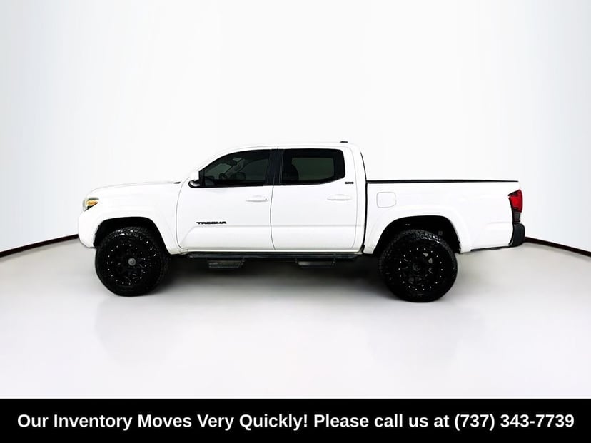 2018 Toyota Tacoma - Image 4