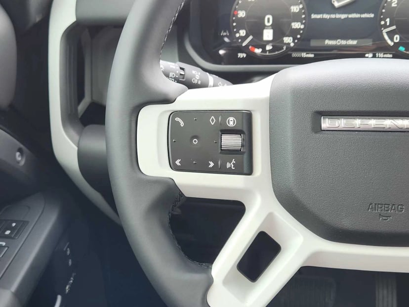 2026 LAND ROVER Defender 110 - Image 27