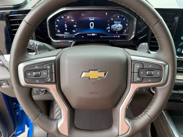 2025 Chevrolet Silverado 1500 - Image 11