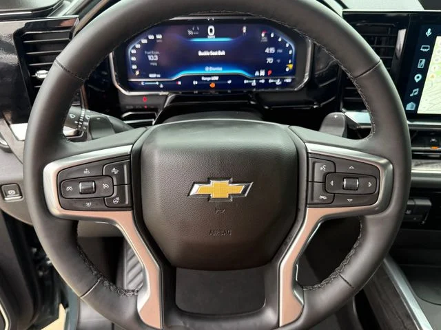 2025 Chevrolet Silverado 1500 - Image 12