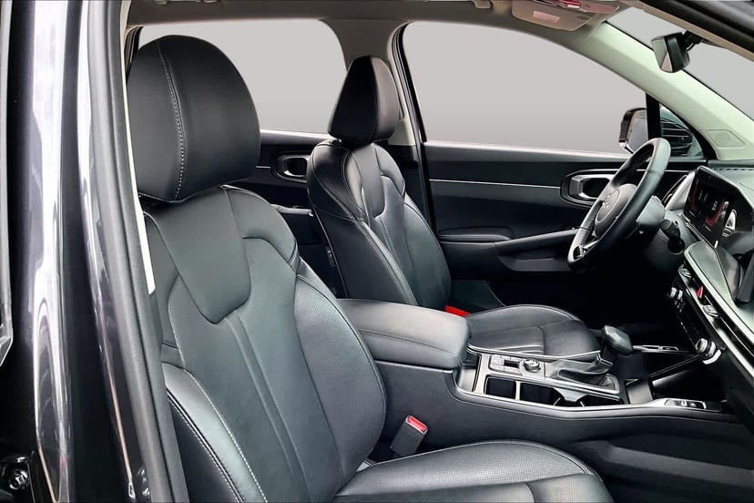 2025 Kia Sorento - Image 9