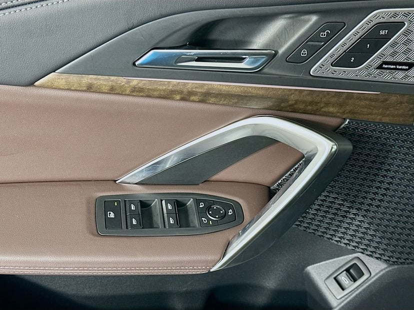 2025 BMW X1 - Image 18
