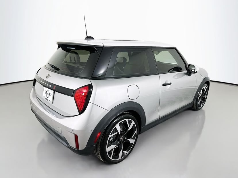 2025 MINI Cooper S - Image 5