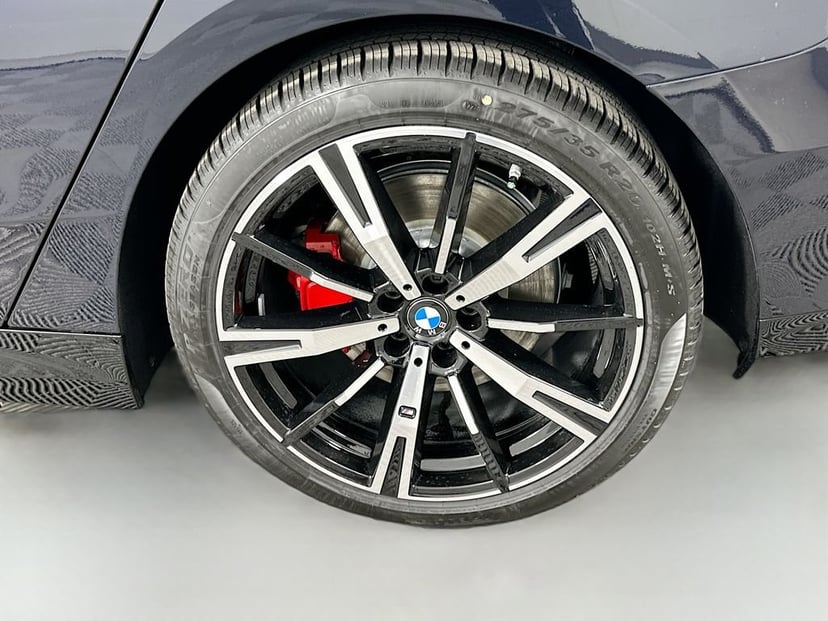 2026 BMW 5 Series - Image 23