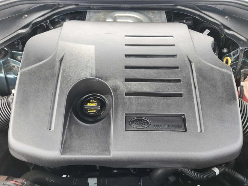 2025 Land Rover Range Rover Sport - Image 25