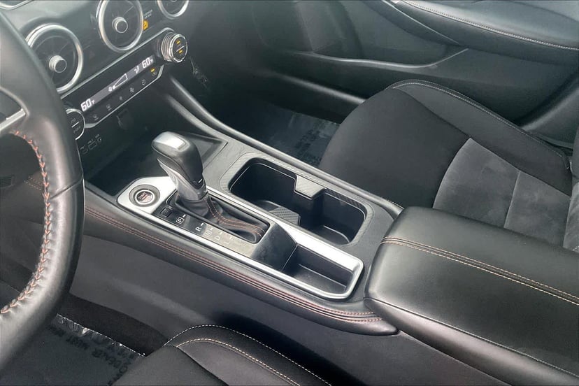2021 Nissan Sentra - Image 16