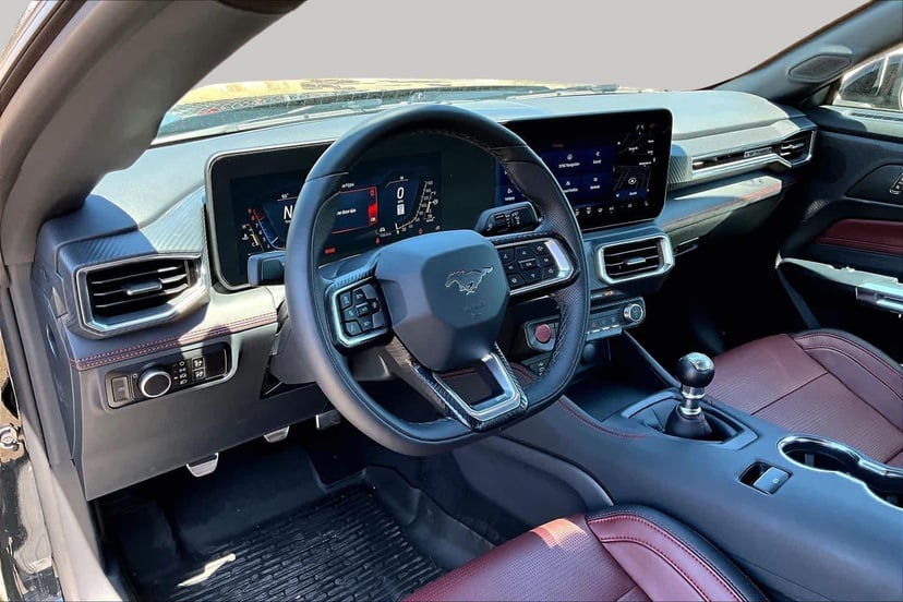 2025 Ford Mustang - Image 18