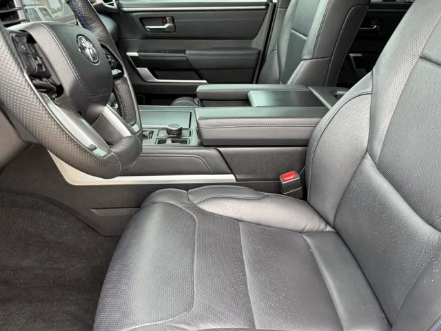 2023 Toyota Tundra Hybrid - Image 11