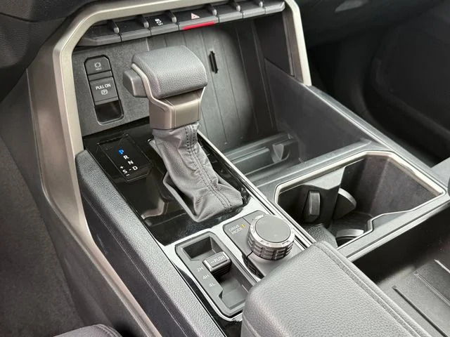 2023 Toyota Tundra - Image 21