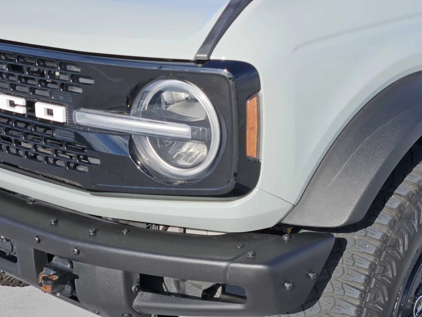 2021 Ford Bronco - Image 8