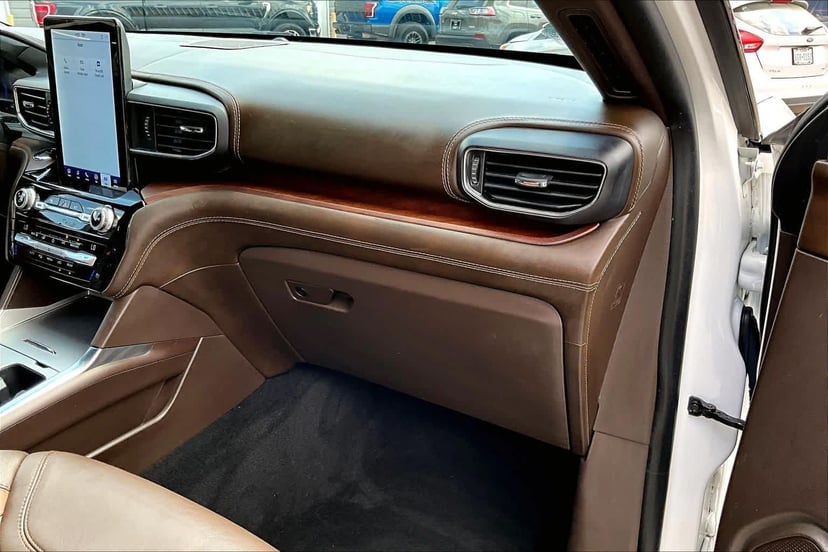 2021 Ford Explorer - Image 19