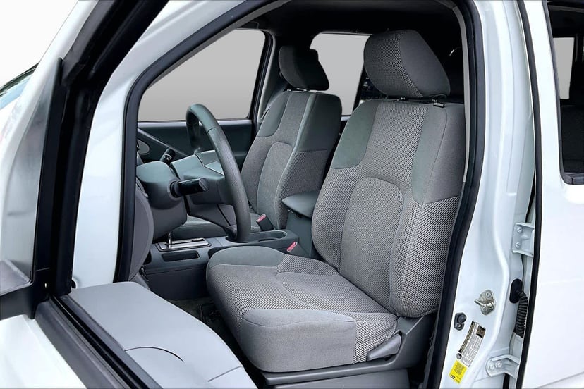 2017 Nissan Frontier - Image 8