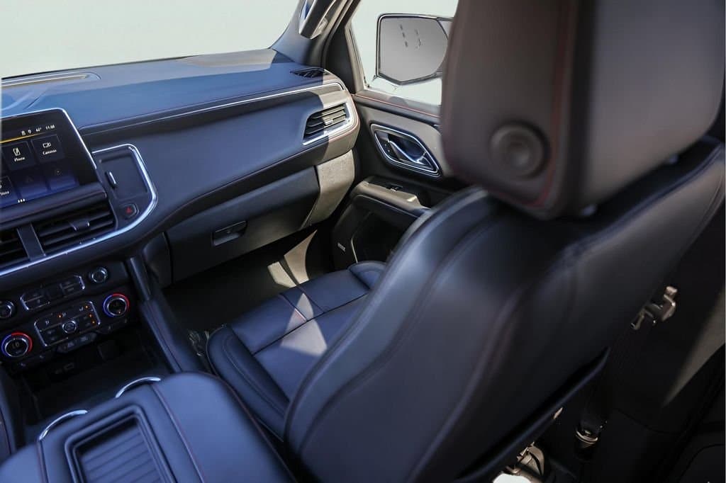 2024 Chevrolet Suburban - Image 32