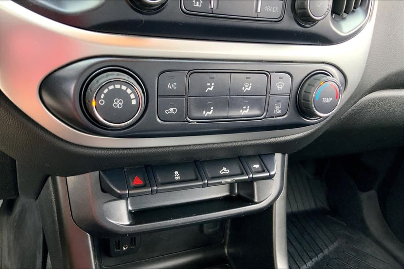 2019 Chevrolet Colorado - Image 31