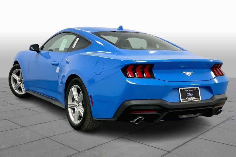 2026 Ford Mustang - Image 11