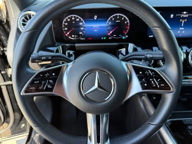 2025 Mercedes-Benz GLA - Image 10