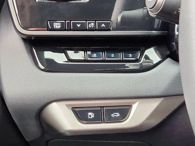 2024 Lexus RX - Image 22