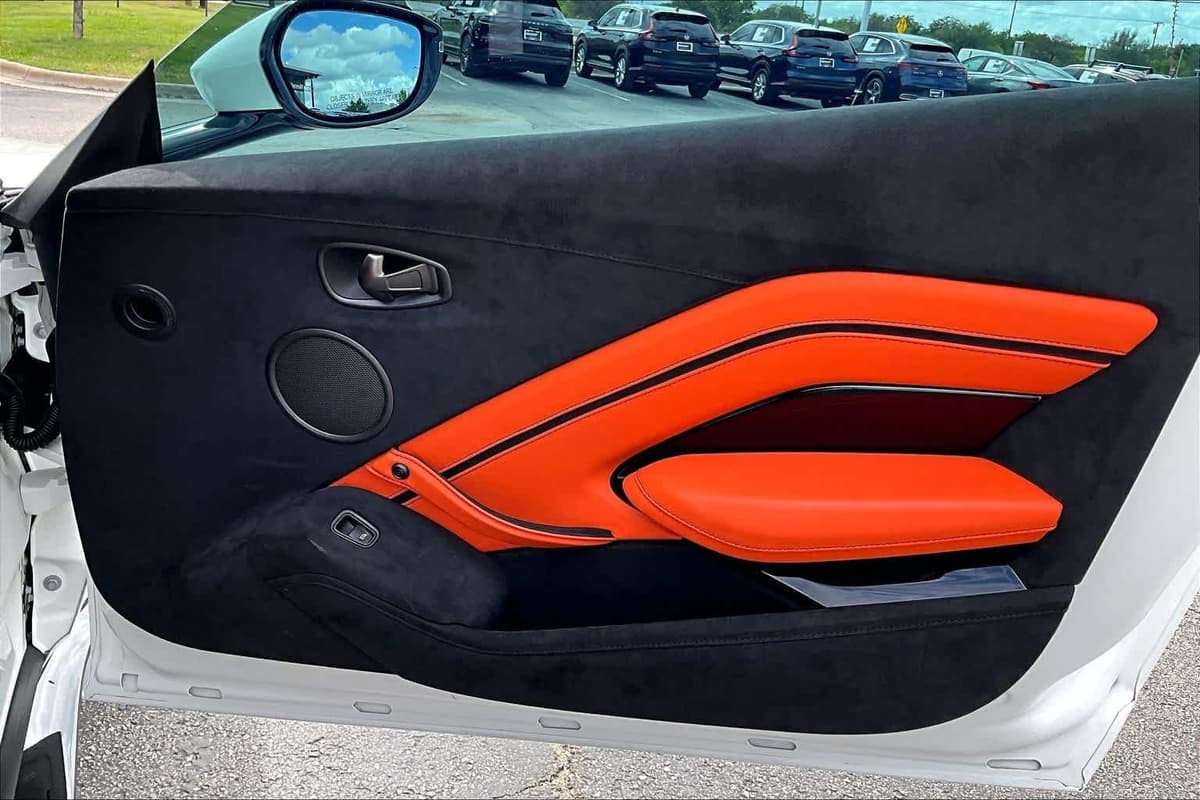 2020 Aston Martin Vantage - Image 21