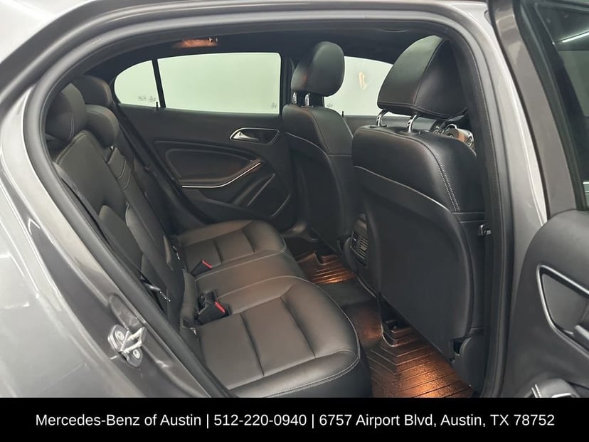 2020 Mercedes-Benz GLA - Image 25