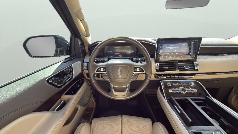 2023 Lincoln Navigator L - Image 13