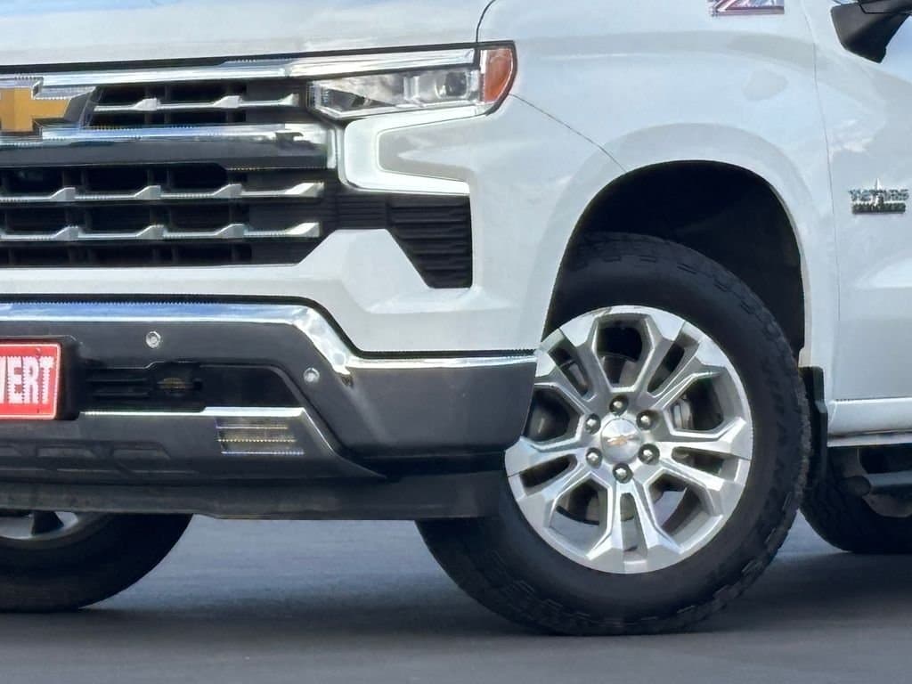 2025 Chevrolet Silverado 1500 - Image 2