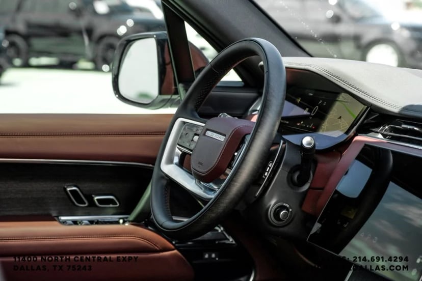 2026 Land Rover Range Rover - Image 18