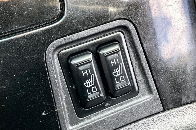 2017 Mitsubishi Outlander - Image 35