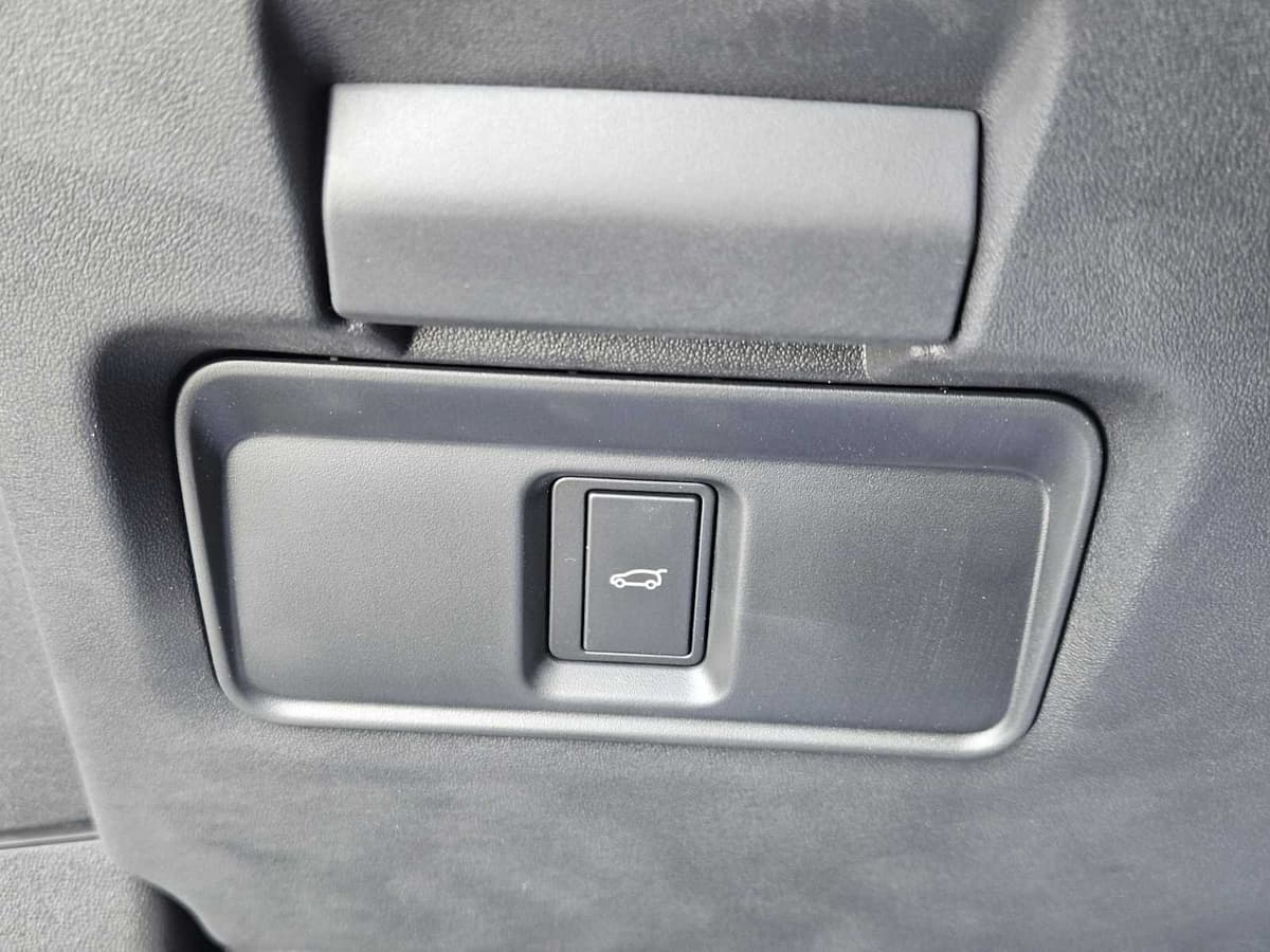 2026 LAND ROVER Range Rover Evoque - Image 19