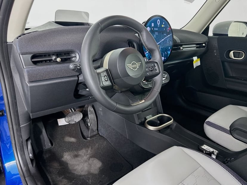 2025 MINI Cooper S - Image 9