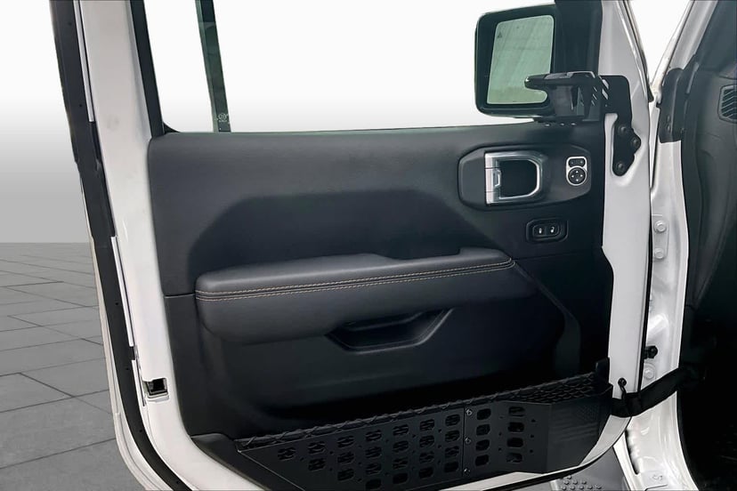 2021 Jeep Wrangler - Image 21