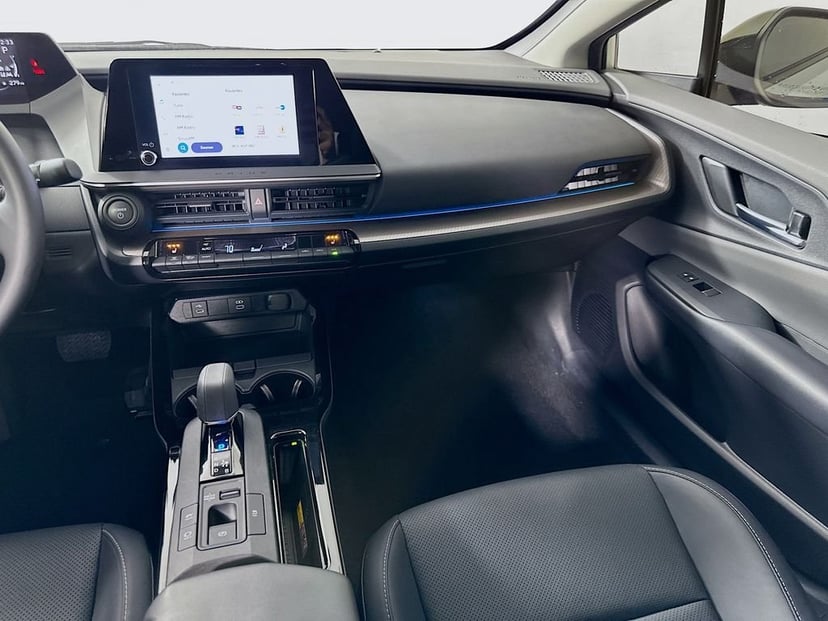 2023 Toyota Prius - Image 22