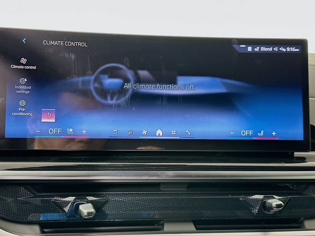 2026 BMW X7 - Image 14