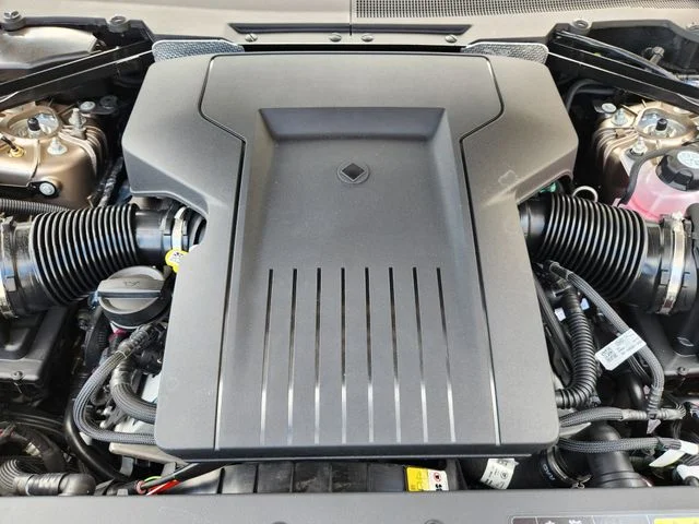 2026 Land Rover Defender 110 - Image 30