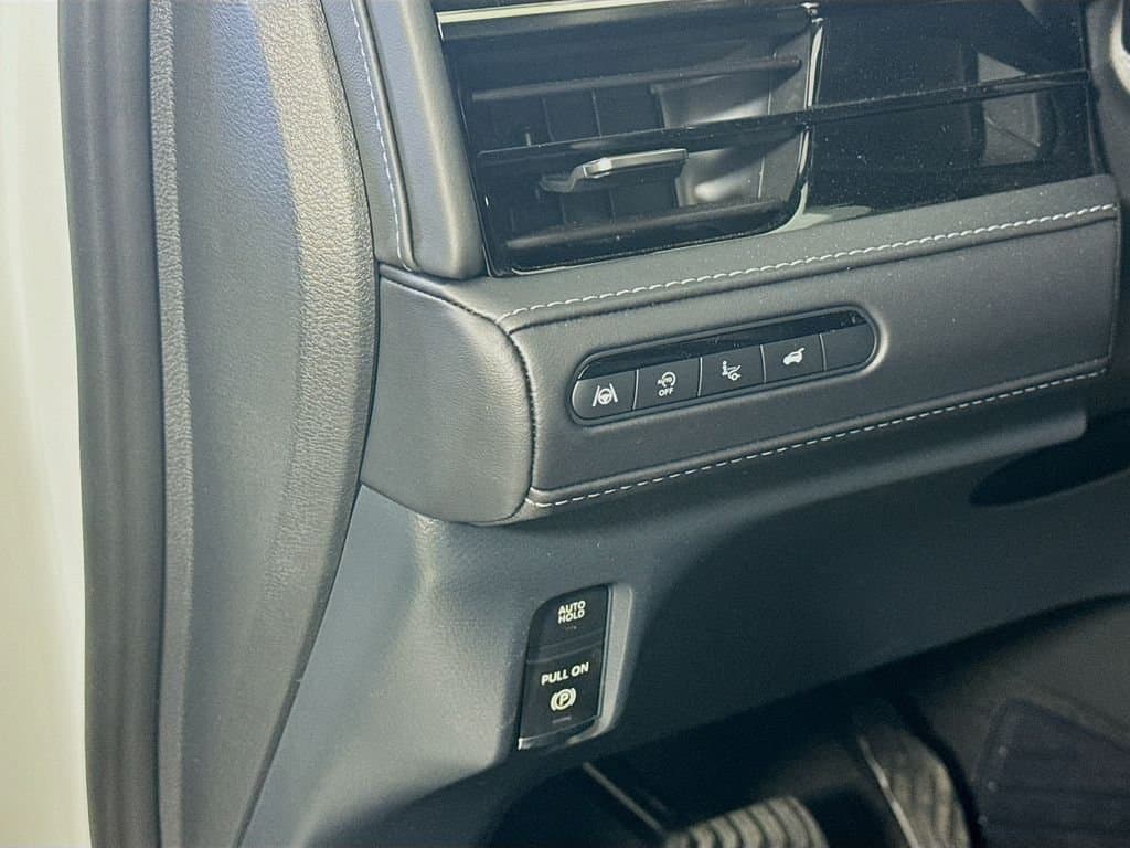 2026 INFINITI QX80 - Image 11