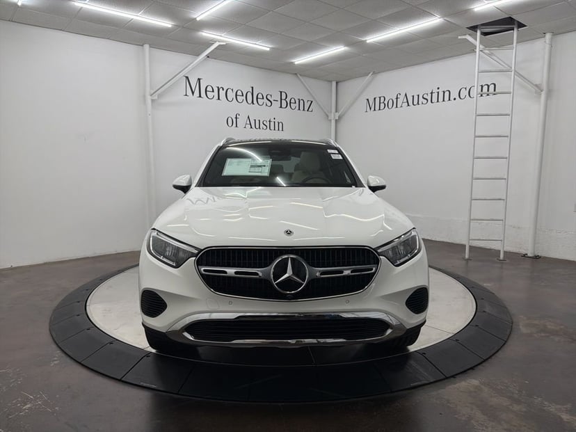 2026 Mercedes-Benz GLC - Image 2