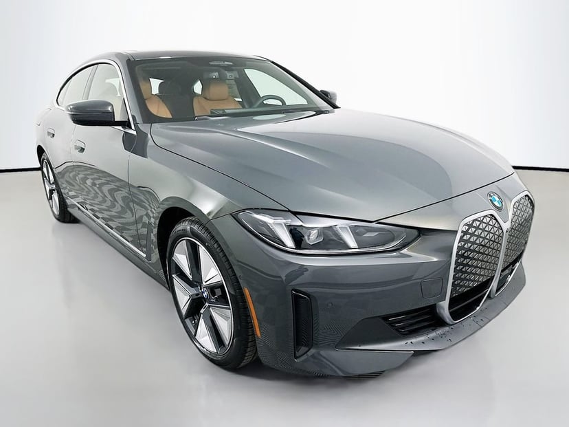 2026 BMW i4 - Image 3