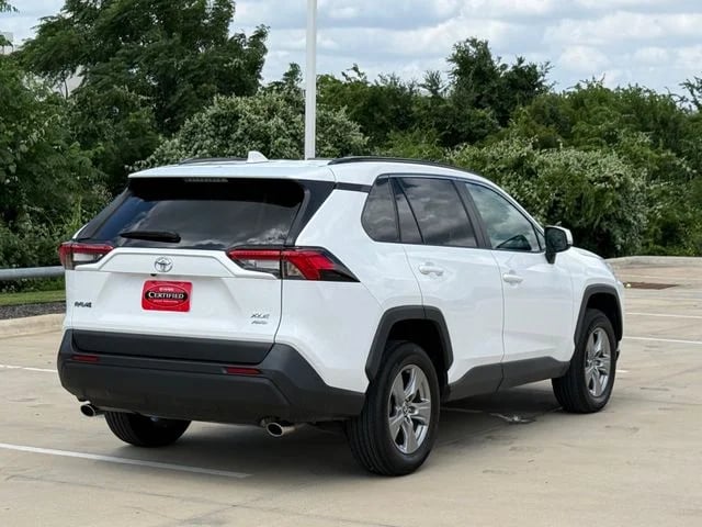 2024 Toyota RAV4 - Image 4