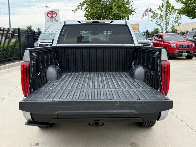 2023 Toyota Tundra - Image 29