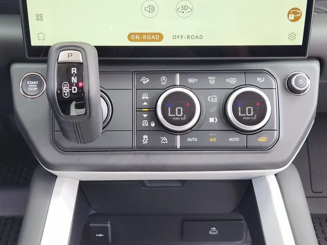 2026 Land Rover Defender 130 - Image 17