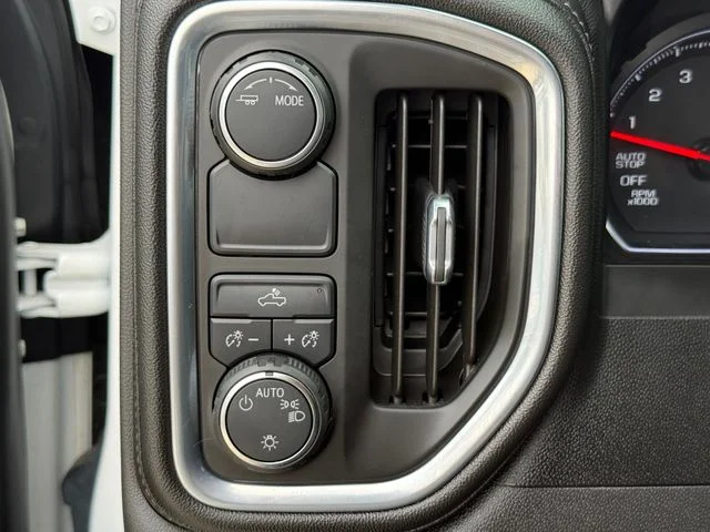 2021 Chevrolet Silverado 1500 - Image 19