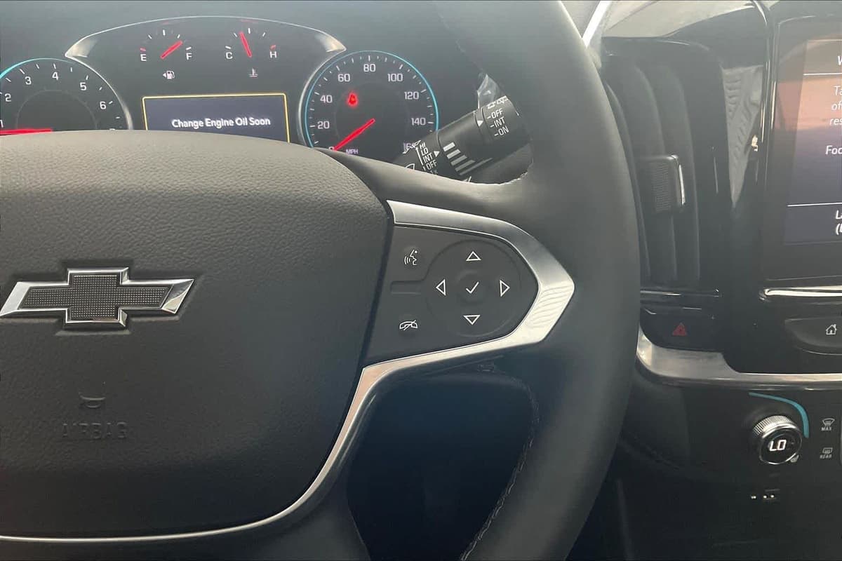 2023 Chevrolet Traverse - Image 25