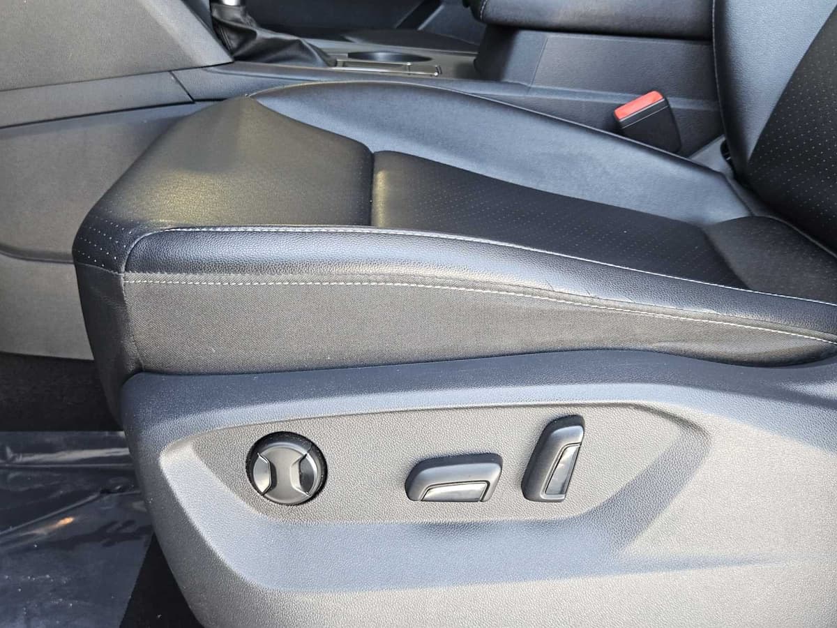 2018 Volkswagen Atlas - Image 22