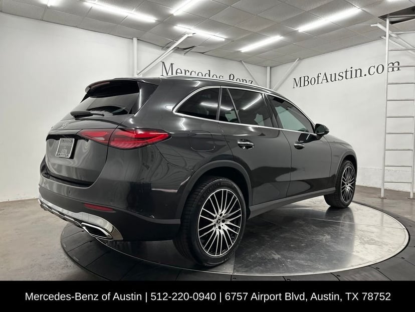 2026 Mercedes-Benz GLC - Image 8