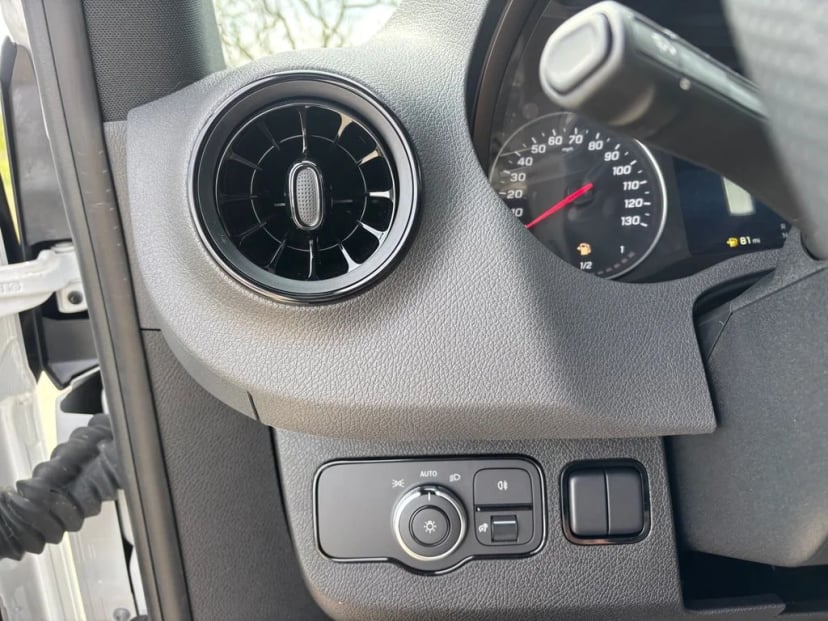 2025 Mercedes-Benz Sprinter 2500 - Image 16