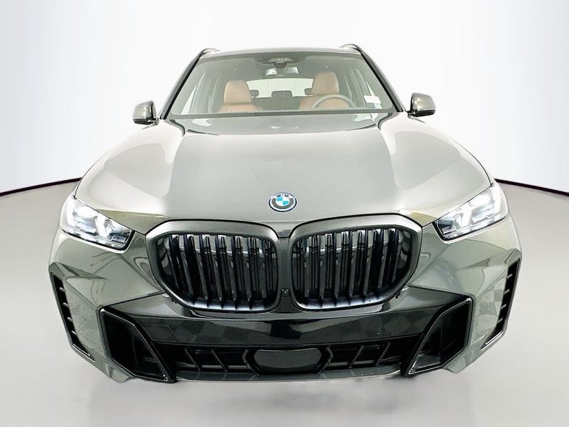 2026 BMW X5 - Image 2